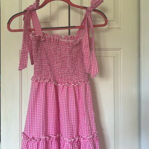NEVER WORN. Pink Maxi Bow tie strap dress. Size small 💕